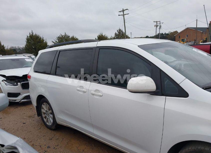 Photo 13 of 2012 Toyota Sienna LE 7 PASSENGER (VIN 5TDJK3DC3CS048579)