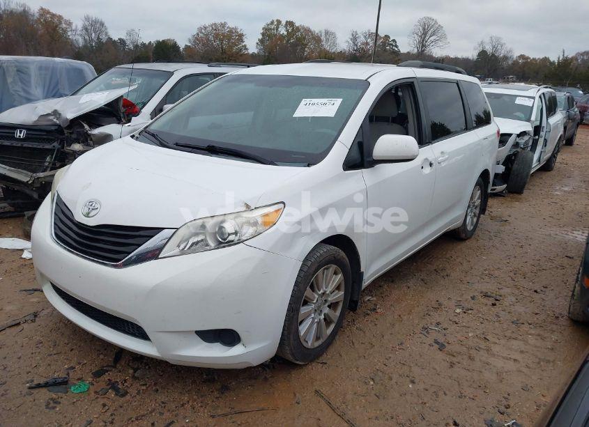 Photo 2 of 2012 Toyota Sienna LE 7 PASSENGER (VIN 5TDJK3DC3CS048579)