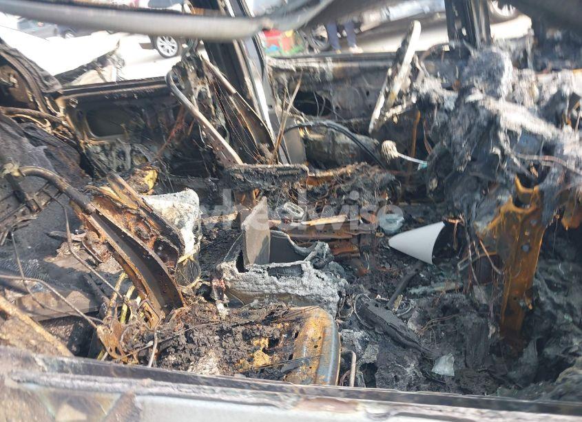 Photo 5 of 2013 Toyota Sienna LE 7 PASSENGER (VIN 5TDJK3DC3DS061379)