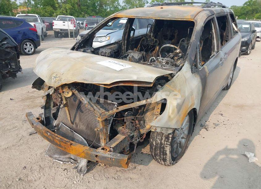 Photo 6 of 2013 Toyota Sienna LE 7 PASSENGER (VIN 5TDJK3DC3DS061379)