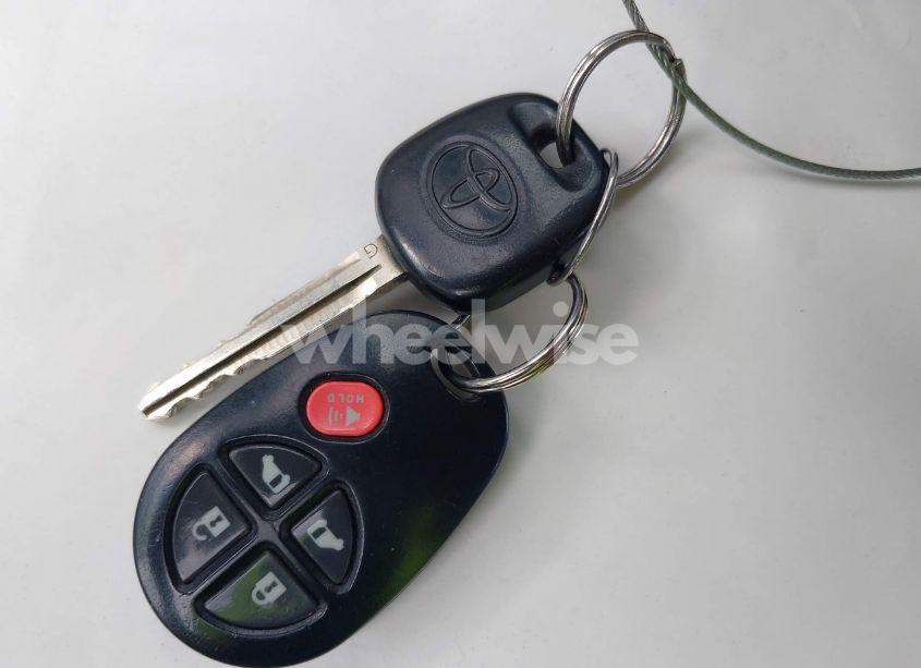 Photo 11 of 2014 Toyota Sienna LE 7 PASSENGER (VIN 5TDJK3DC3ES076885)