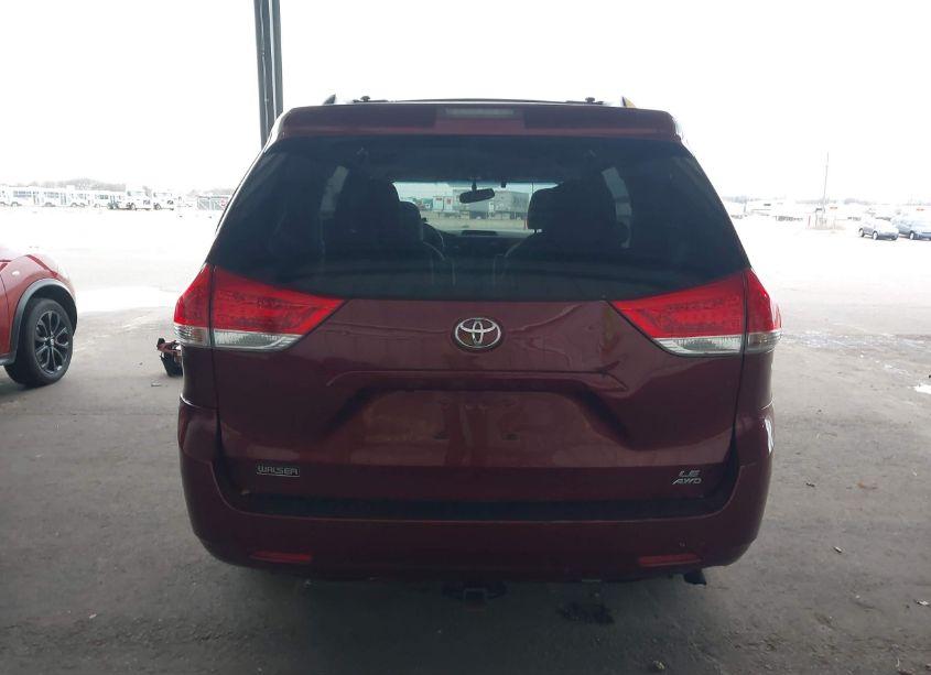 Photo 16 of 2014 Toyota Sienna LE 7 PASSENGER (VIN 5TDJK3DC3ES094142)