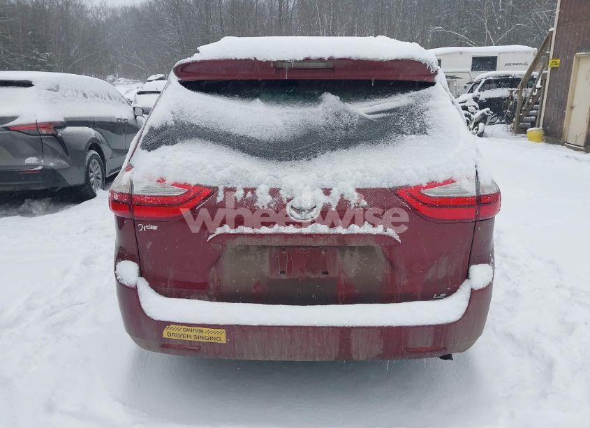 Photo 17 of 2015 Toyota Sienna LE 7 PASSENGER (VIN 5TDJK3DC3FS101852)