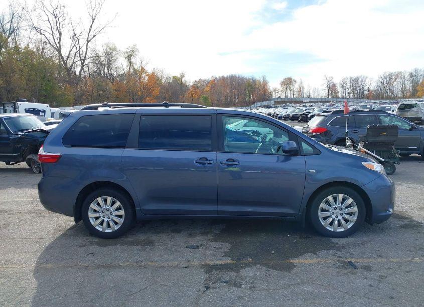 Photo 13 of 2016 Toyota Sienna LE 7 PASSENGER (VIN 5TDJK3DC3GS139972)