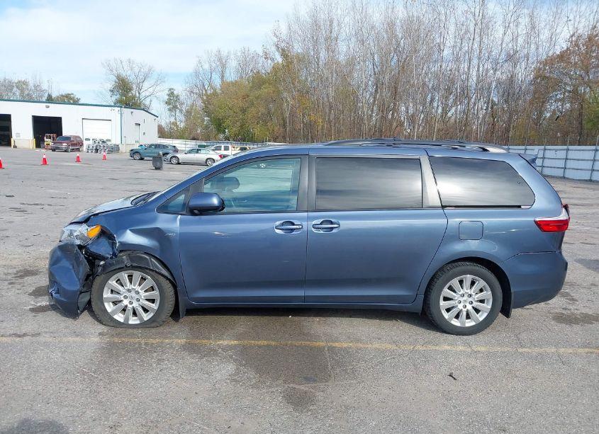 Photo 14 of 2016 Toyota Sienna LE 7 PASSENGER (VIN 5TDJK3DC3GS139972)