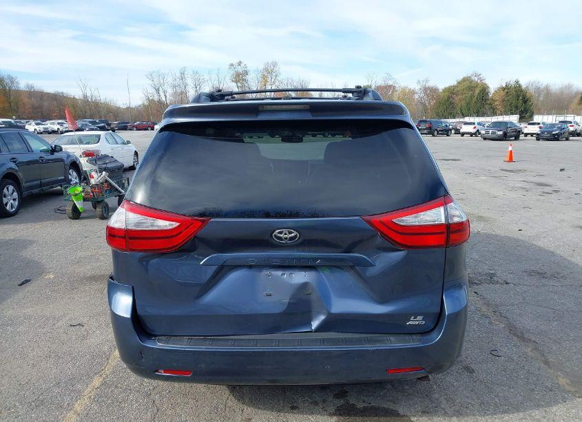 Photo 16 of 2016 Toyota Sienna LE 7 PASSENGER (VIN 5TDJK3DC3GS139972)