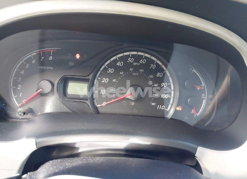 Photo 7 of 2011 Toyota Sienna LE (VIN 5TDJK3DC4BS001981)