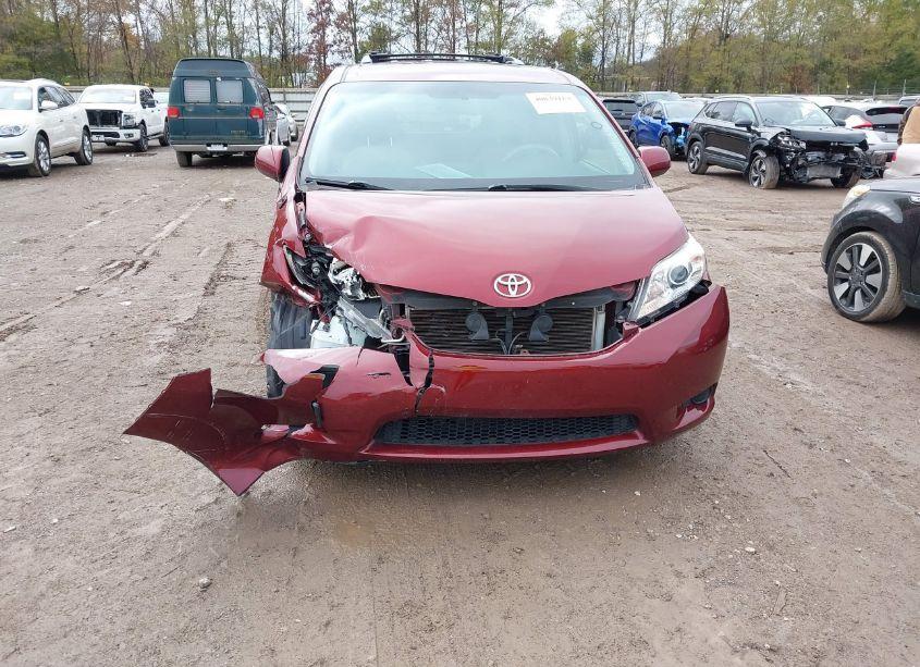 Photo 6 of 2013 Toyota Sienna LE 7 PASSENGER (VIN 5TDJK3DC4DS052206)