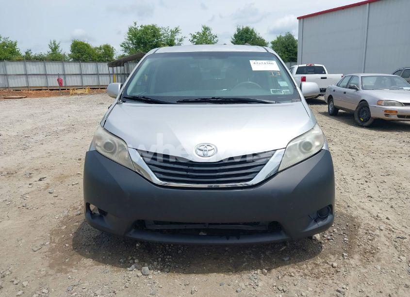 Photo 12 of 2014 Toyota Sienna LE 7 PASSENGER (VIN 5TDJK3DC4ES076068)