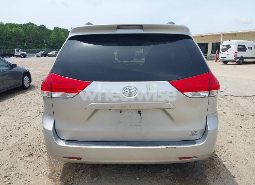 Photo 16 of 2014 Toyota Sienna LE 7 PASSENGER (VIN 5TDJK3DC4ES076068)