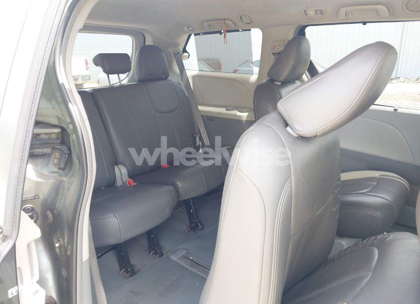 Photo 17 of 2014 Toyota Sienna LE 7 PASSENGER (VIN 5TDJK3DC4ES076068)