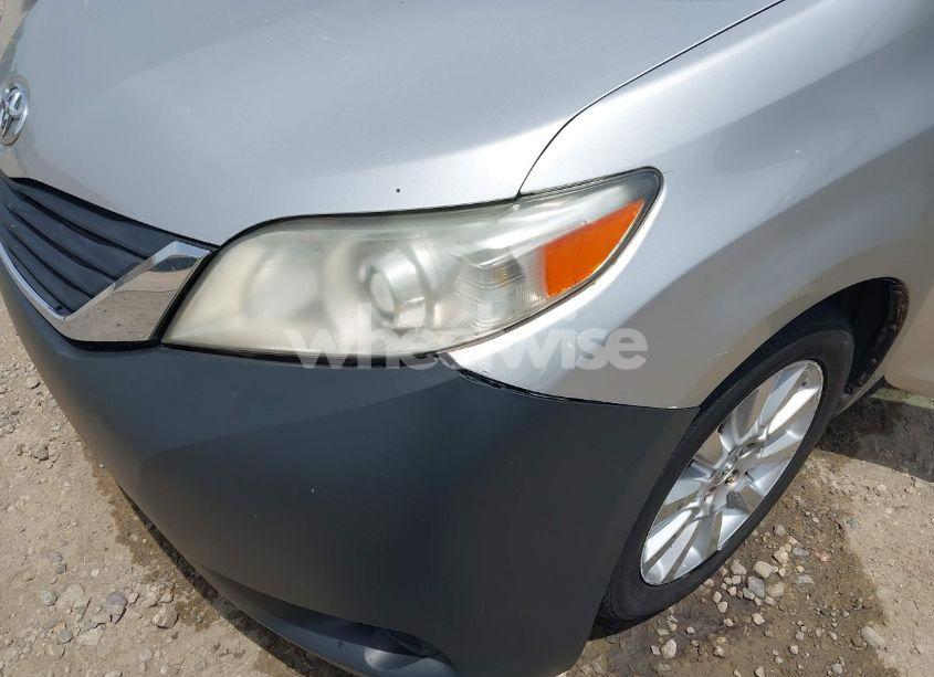 Photo 20 of 2014 Toyota Sienna LE 7 PASSENGER (VIN 5TDJK3DC4ES076068)