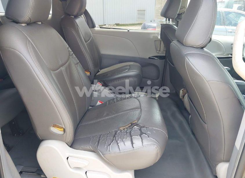 Photo 8 of 2014 Toyota Sienna LE 7 PASSENGER (VIN 5TDJK3DC4ES076068)