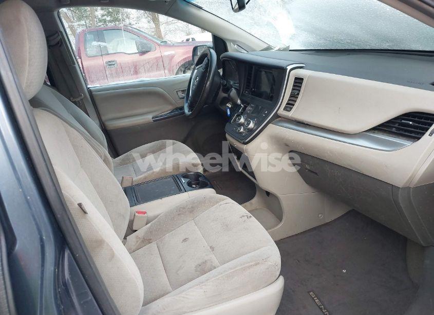 Photo 5 of 2015 Toyota Sienna LE 7 PASSENGER (VIN 5TDJK3DC4FS094796)