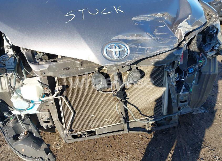 Photo 18 of 2011 Toyota Sienna LE (VIN 5TDJK3DC5BS024881)