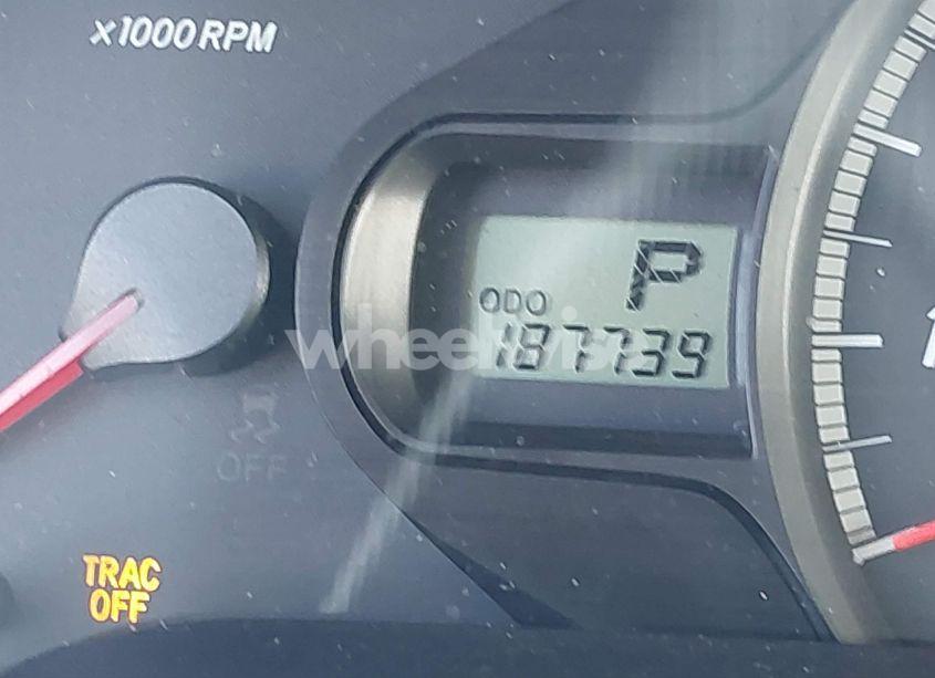 Photo 14 of 2011 Toyota Sienna LE (VIN 5TDJK3DC5BS029031)