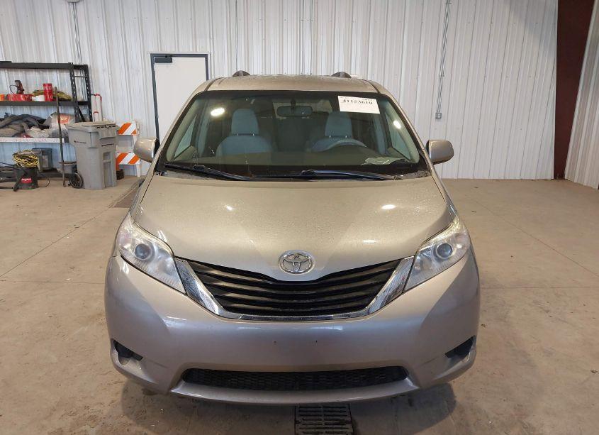 Photo 13 of 2013 Toyota Sienna LE 7 PASSENGER (VIN 5TDJK3DC5DS049511)