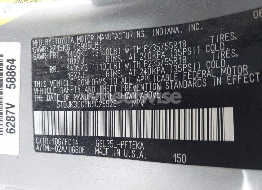 Photo 9 of 2011 Toyota Sienna LE (VIN 5TDJK3DC6BS026526)