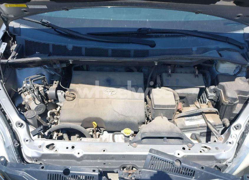 Photo 10 of 2011 Toyota Sienna LE (VIN 5TDJK3DC6BS027191)