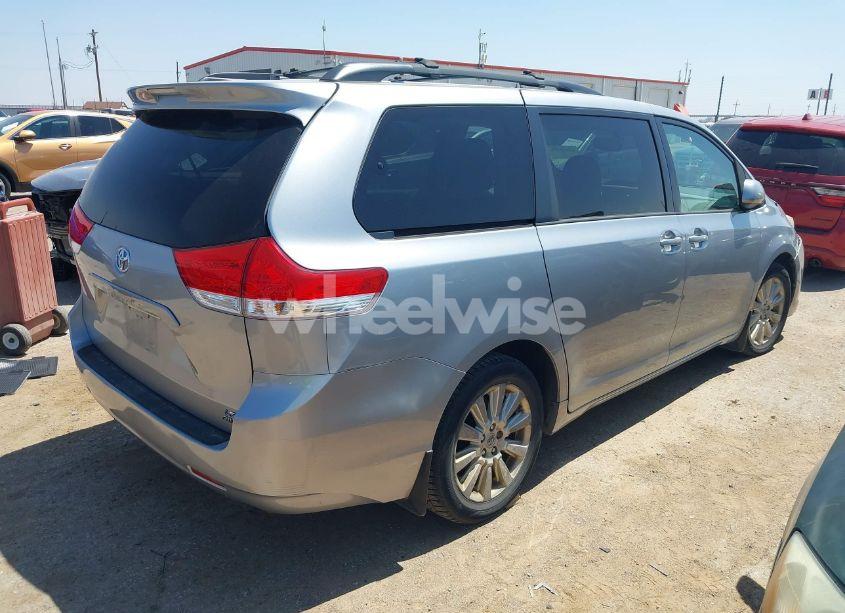 Photo 4 of 2011 Toyota Sienna LE (VIN 5TDJK3DC6BS027191)