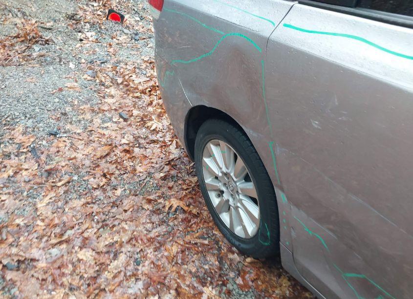 Photo 19 of 2013 Toyota Sienna LE 7 PASSENGER (VIN 5TDJK3DC6DS060002)