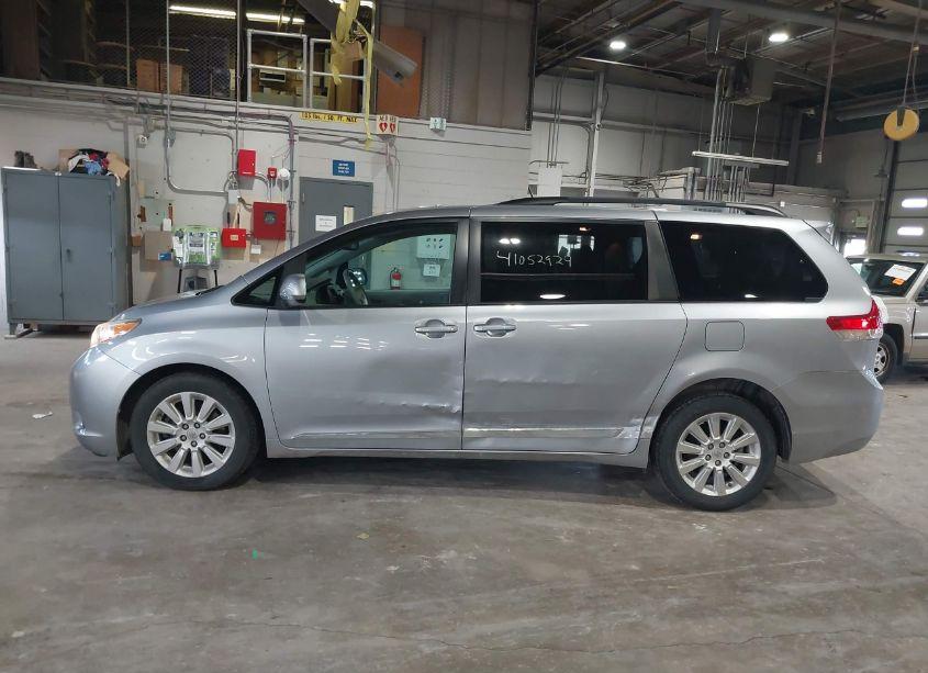 Photo 6 of 2012 Toyota Sienna LE 7 PASSENGER (VIN 5TDJK3DC8CS034077)