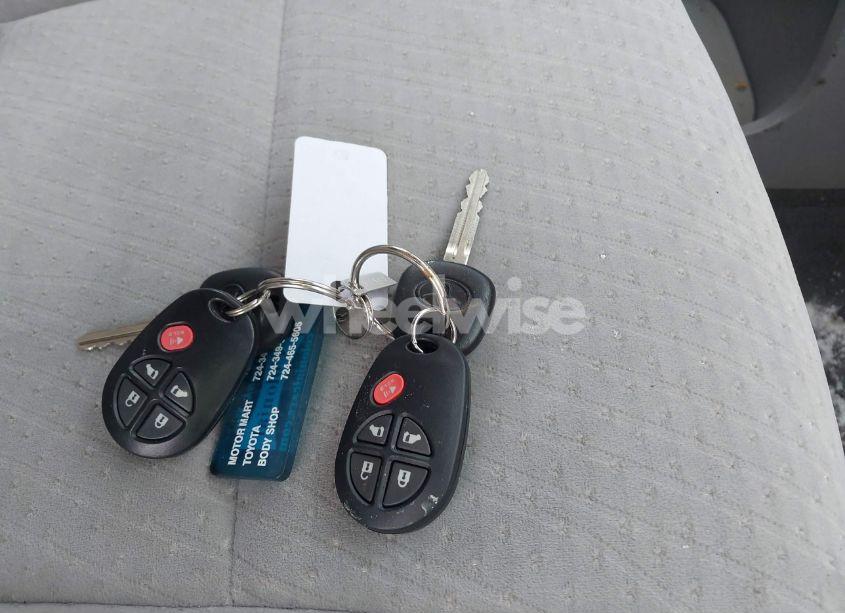 Photo 11 of 2015 Toyota Sienna LE 7 PASSENGER (VIN 5TDJK3DC8FS107789)