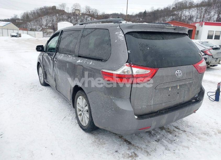 Photo 3 of 2015 Toyota Sienna LE 7 PASSENGER (VIN 5TDJK3DC8FS107789)