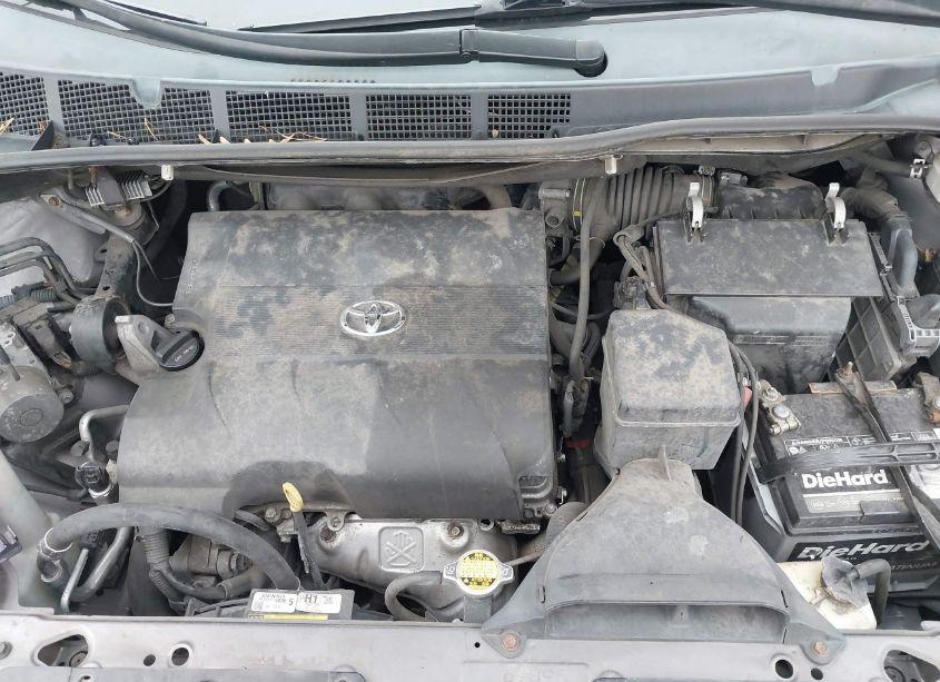 Photo 10 of 2014 Toyota Sienna LE 7 PASSENGER (VIN 5TDJK3DCXES090735)