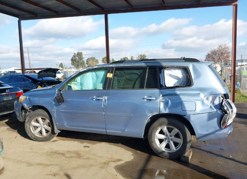 Photo 13 of 2010 Toyota Highlander SE V6 (VIN 5TDJK3EH0AS012677)