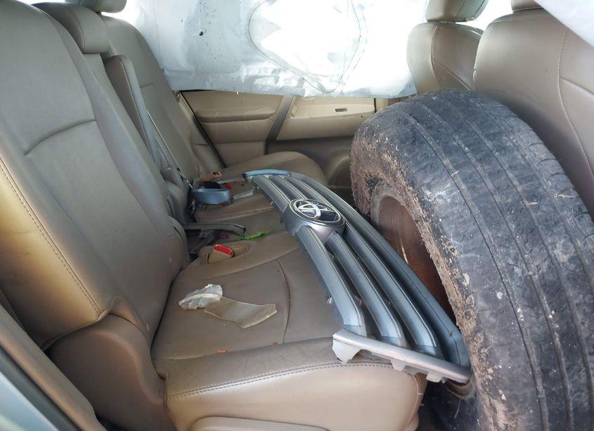 Photo 8 of 2010 Toyota Highlander SE V6 (VIN 5TDJK3EH0AS012677)