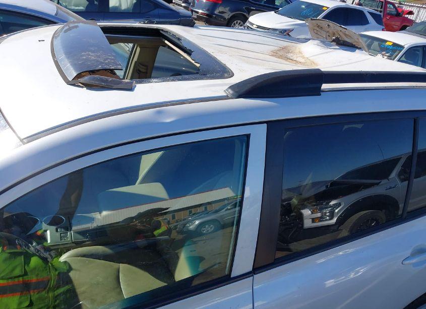 Photo 6 of 2010 Toyota Highlander SE V6 (VIN 5TDJK3EH1AS017774)