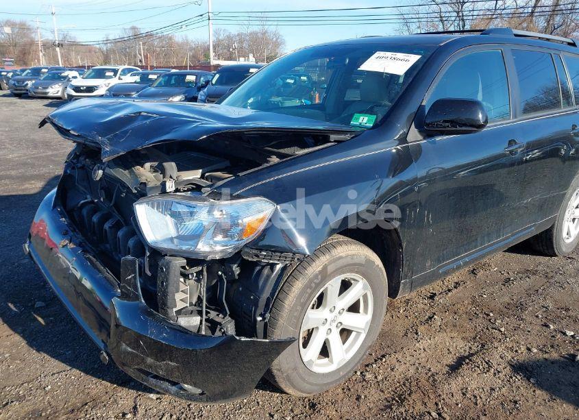 Photo 17 of 2010 Toyota Highlander SE V6 (VIN 5TDJK3EH2AS016603)