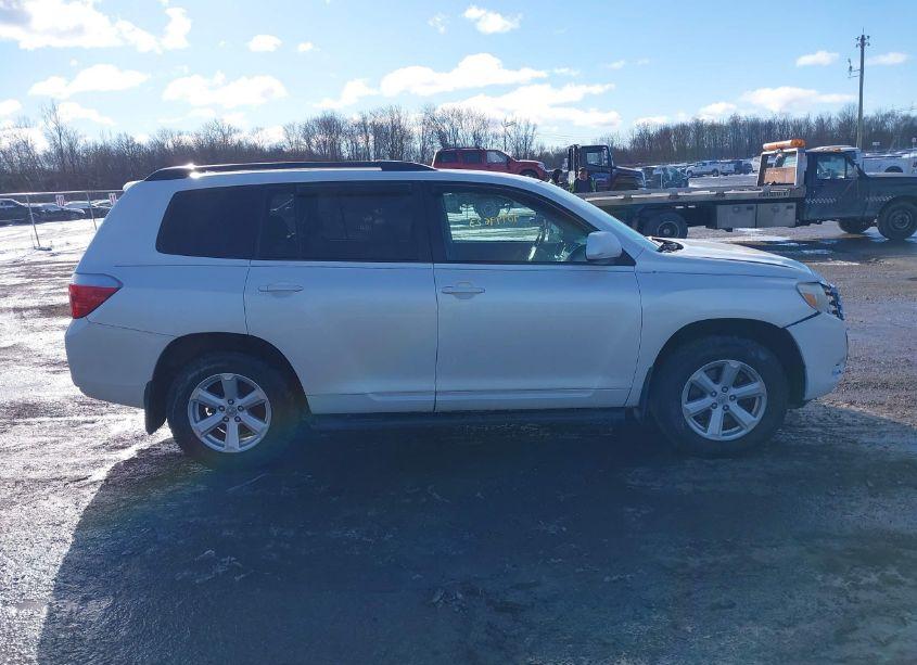 Photo 13 of 2010 Toyota Highlander SE V6 (VIN 5TDJK3EH2AS029643)