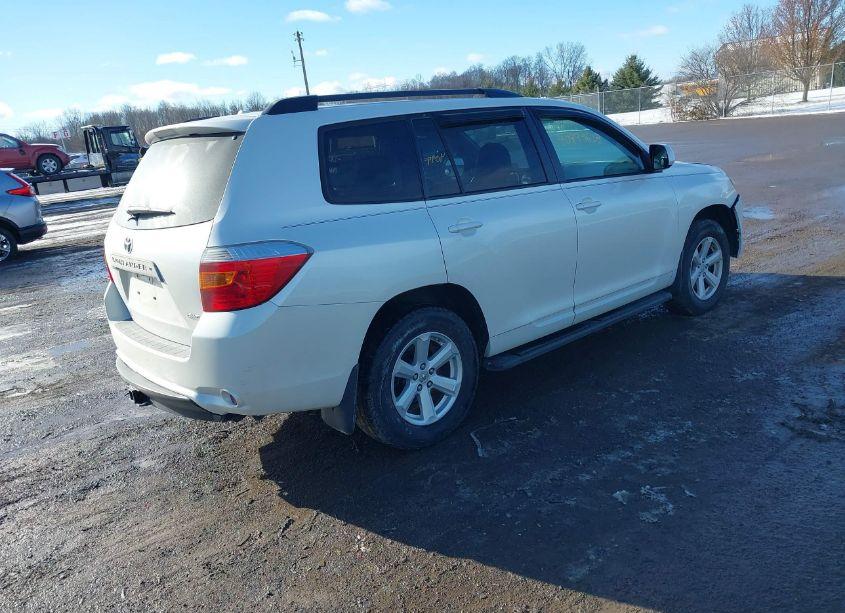 Photo 4 of 2010 Toyota Highlander SE V6 (VIN 5TDJK3EH2AS029643)