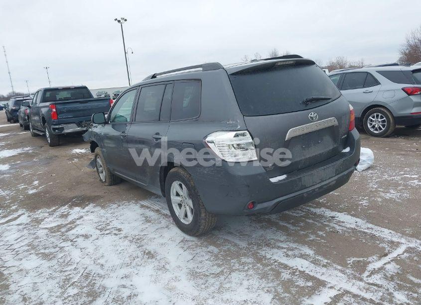 Photo 3 of 2010 Toyota Highlander SE V6 (VIN 5TDJK3EH2AS039007)