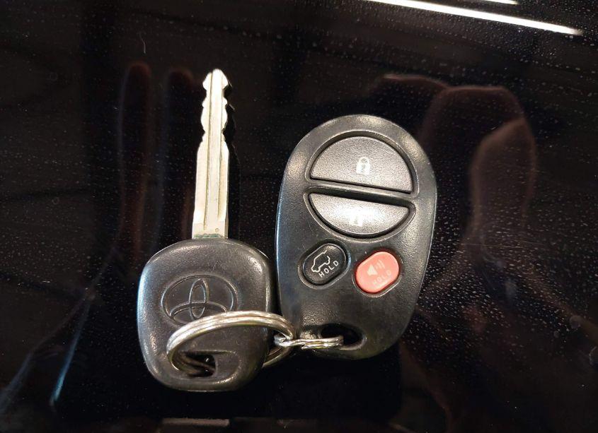 Photo 11 of 2010 Toyota Highlander SE V6 (VIN 5TDJK3EH3AS033717)