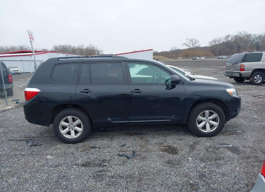 Photo 13 of 2010 Toyota Highlander SE V6 (VIN 5TDJK3EH3AS040960)