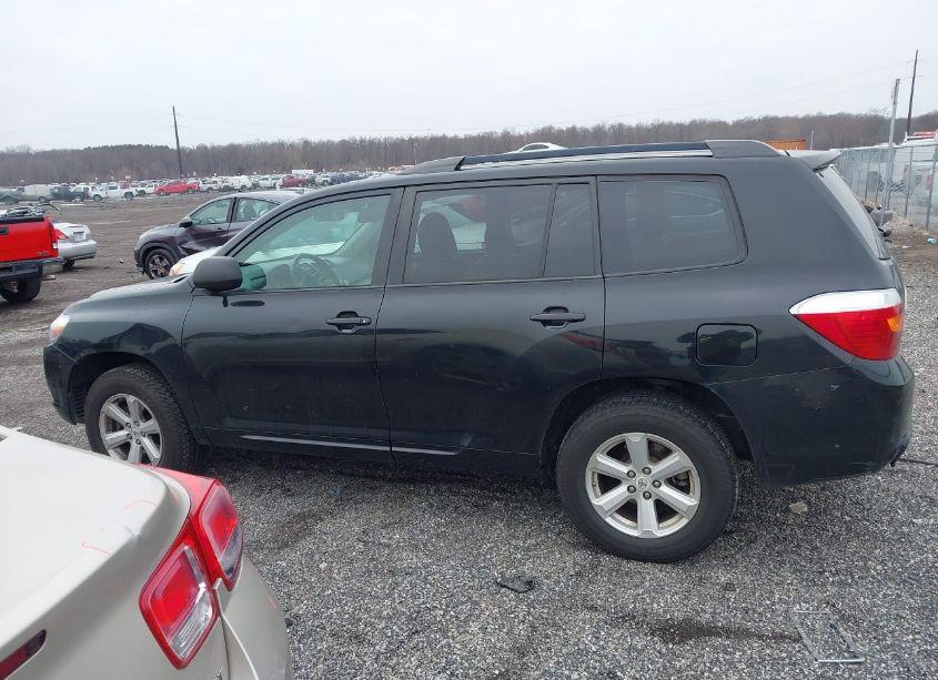 Photo 14 of 2010 Toyota Highlander SE V6 (VIN 5TDJK3EH3AS040960)