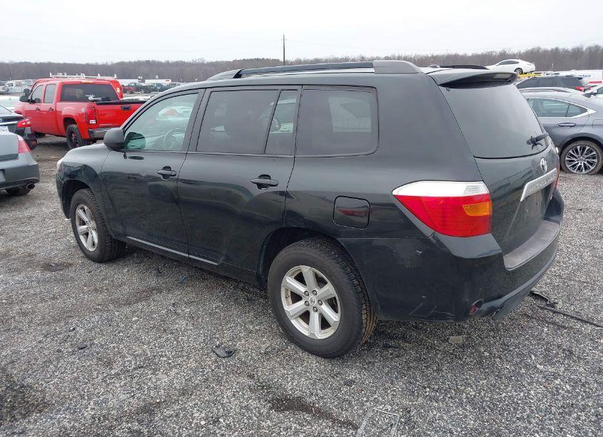 Photo 3 of 2010 Toyota Highlander SE V6 (VIN 5TDJK3EH3AS040960)