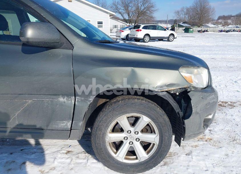 Photo 17 of 2010 Toyota Highlander SE V6 (VIN 5TDJK3EH4AS016196)