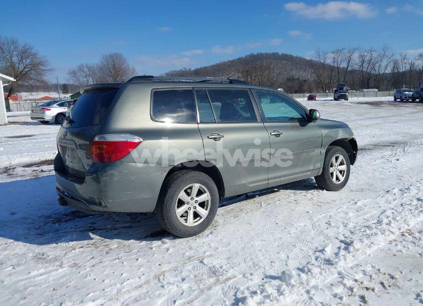 Photo 4 of 2010 Toyota Highlander SE V6 (VIN 5TDJK3EH4AS016196)