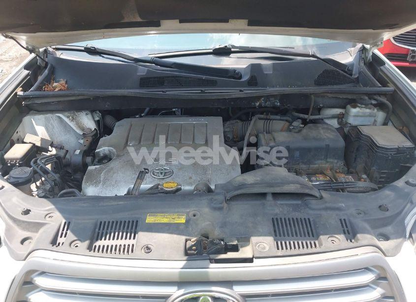 Photo 10 of 2010 Toyota Highlander SE V6 (VIN 5TDJK3EH6AS016667)