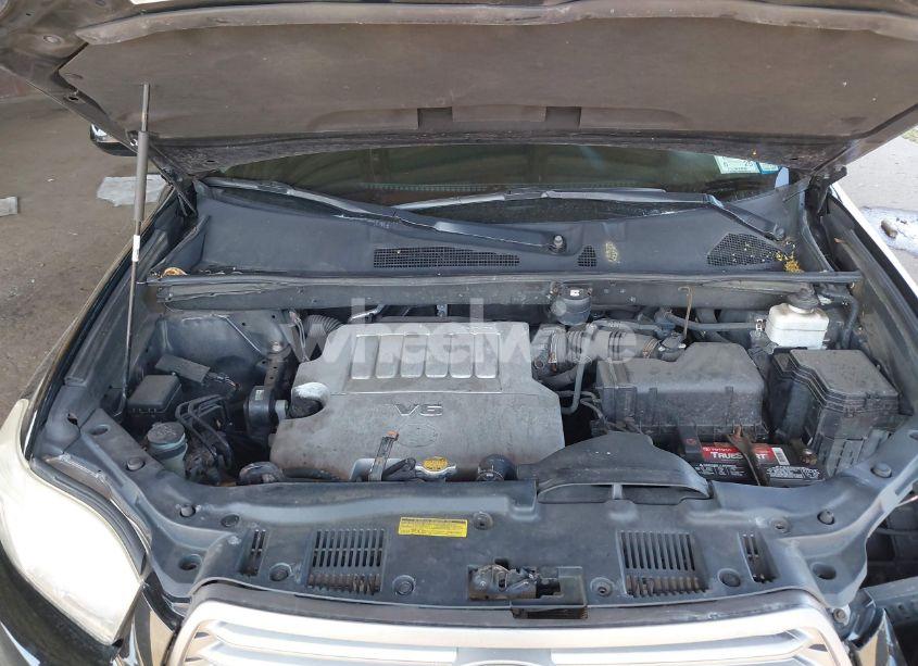 Photo 10 of 2010 Toyota Highlander SE V6 (VIN 5TDJK3EH7AS032568)