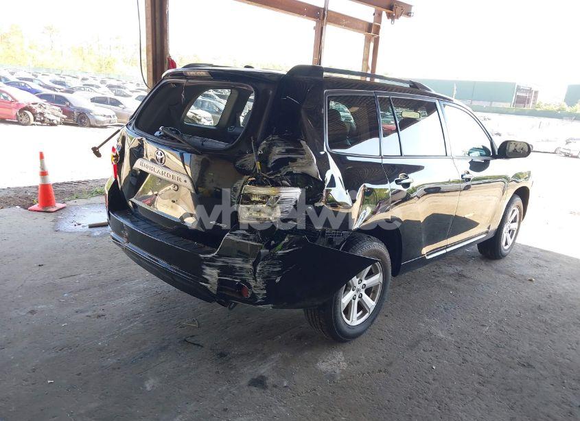 Photo 4 of 2010 Toyota Highlander SE V6 (VIN 5TDJK3EH7AS032568)