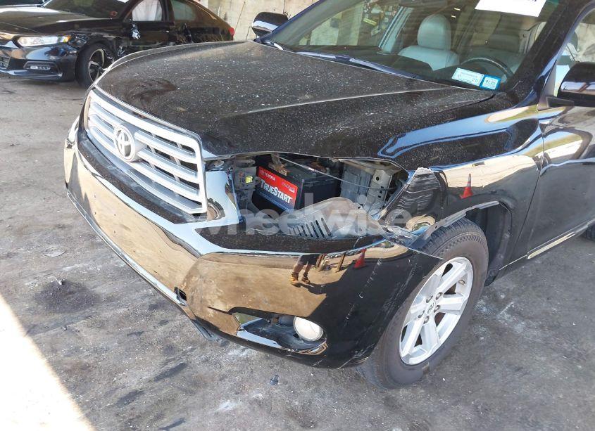 Photo 6 of 2010 Toyota Highlander SE V6 (VIN 5TDJK3EH7AS032568)