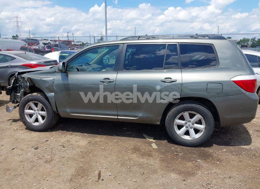 Photo 15 of 2010 Toyota Highlander SE V6 (VIN 5TDJK3EH8AS020087)