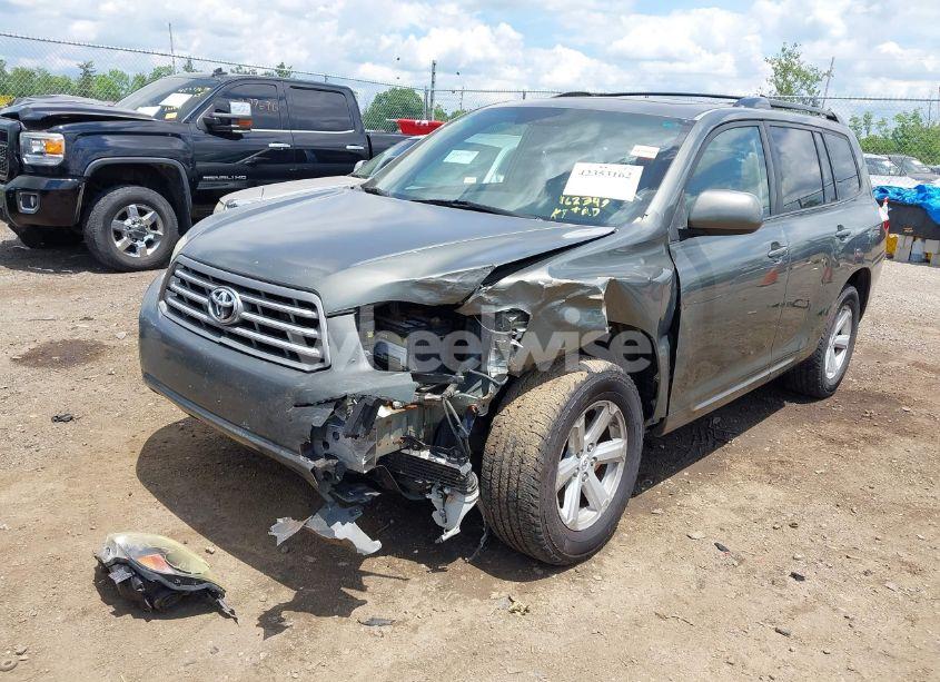 Photo 2 of 2010 Toyota Highlander SE V6 (VIN 5TDJK3EH8AS020087)
