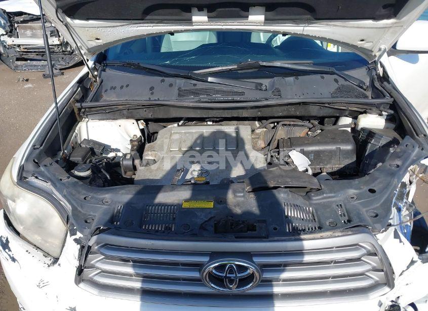 Photo 10 of 2010 Toyota Highlander SE V6 (VIN 5TDJK3EH9AS027128)