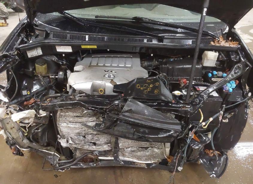 Photo 10 of 2010 Toyota Sienna LE (VIN 5TDJK4CC4AS031052)